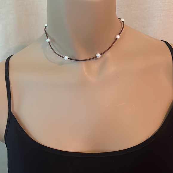 Seaside Pearls Arielle Freshwater Pearl Beaded Leather Choker Necklace New - Picture 2 of 3